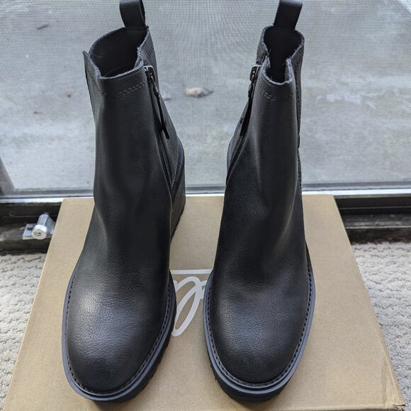 NIB Zodiac Wedge PU Ankle Boots (Julia) - Picture 2 of 13